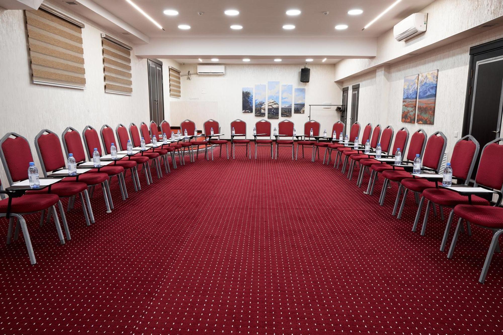 Megapolis Hotel Shymkent Luaran gambar