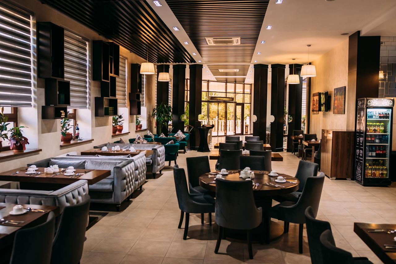 Megapolis Hotel Shymkent Luaran gambar