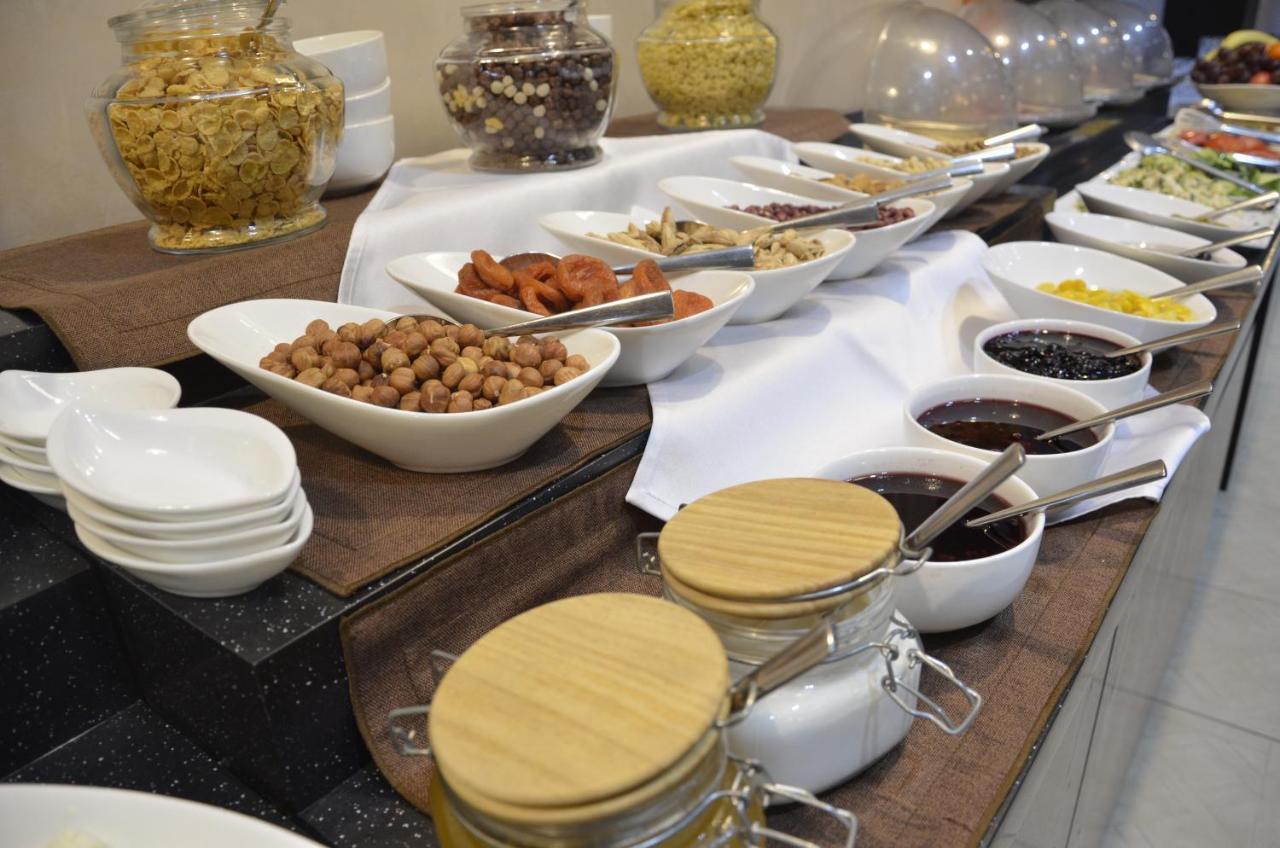 Megapolis Hotel Shymkent Luaran gambar