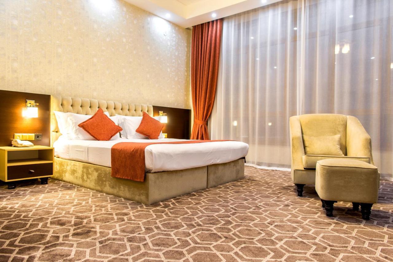 Megapolis Hotel Shymkent Luaran gambar
